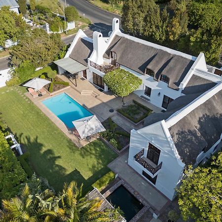 Die Rietdak - Reetdachhaus Mit Vier Schlafzimmern Cape Town Eksteriør bilde