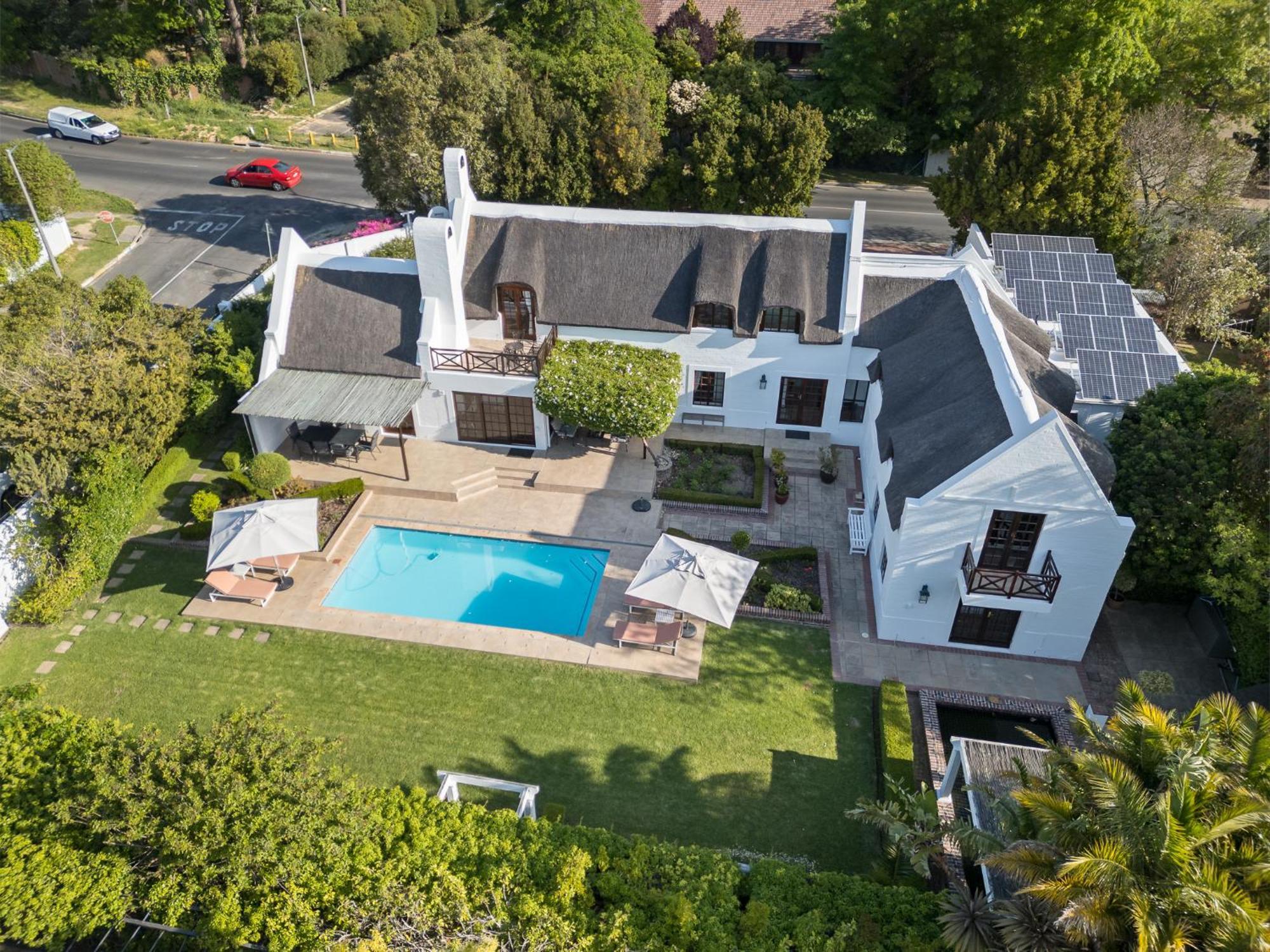 Die Rietdak - Reetdachhaus Mit Vier Schlafzimmern Cape Town Eksteriør bilde