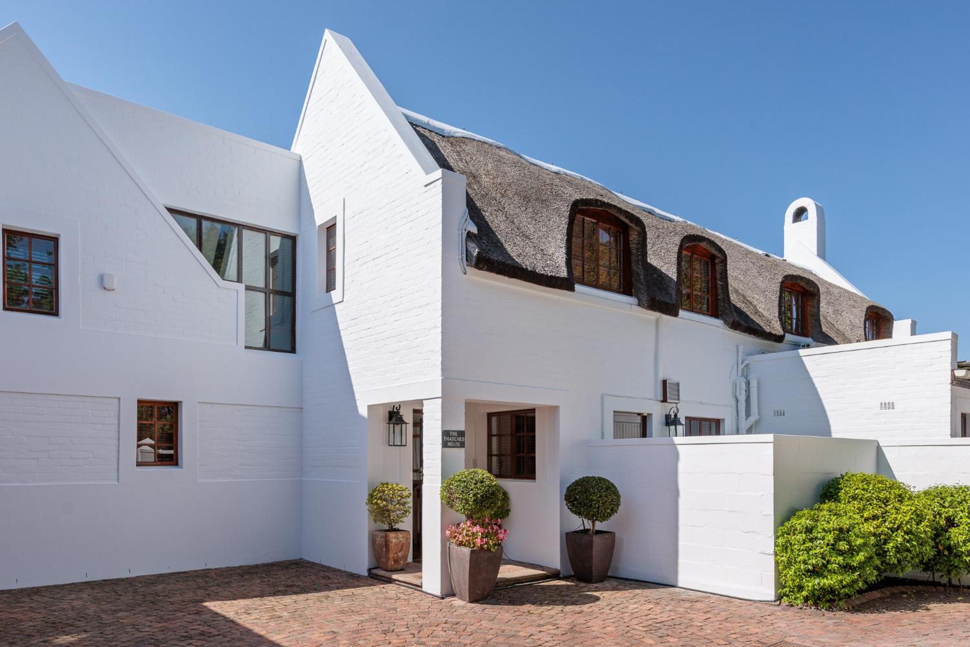 Die Rietdak - Reetdachhaus Mit Vier Schlafzimmern Cape Town Eksteriør bilde